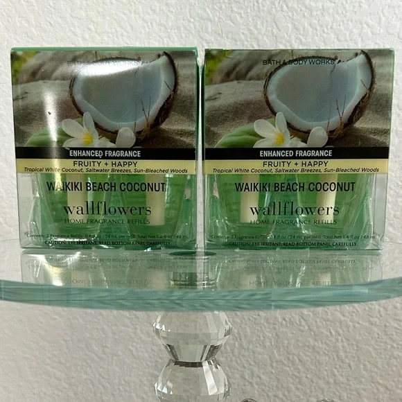 Waikiki Beach Coconut Wallflowers 2-Pack Refills - Picture 4 of 5